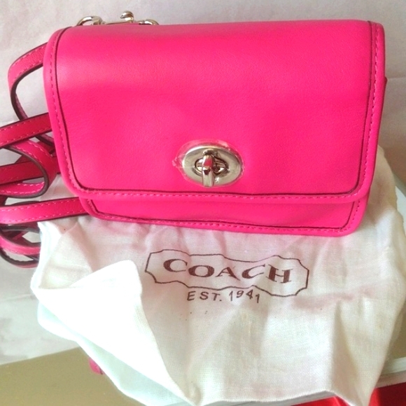 COACH Hot Pink 💕 🩷 Mini Crossbody Leather 🛍️ NWT - Picture 3 of 7